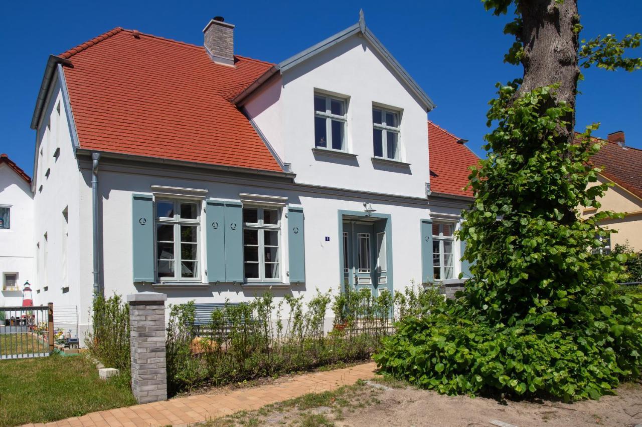 Villa Kapitaenshaus Luv & Lee Wustrow  Esterno foto