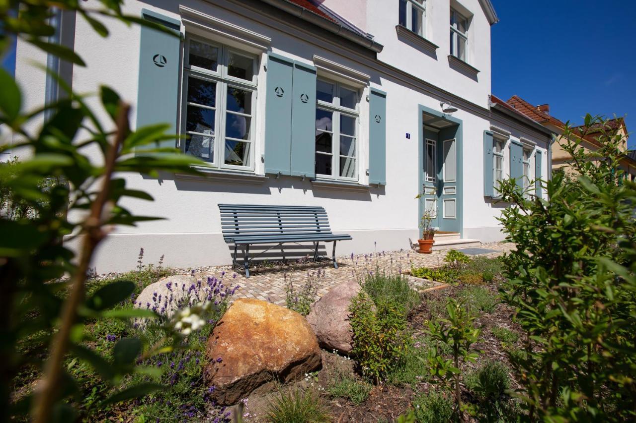 Villa Kapitaenshaus Luv & Lee Wustrow  Esterno foto